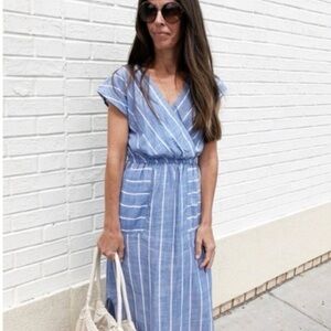 Universal Thread Light Blue Striped Midi Dress